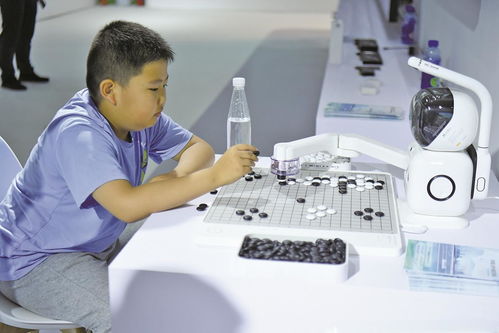 綠色算力展區(qū) 網(wǎng)絡(luò)技術(shù)研發(fā)引領(lǐng)高科技產(chǎn)品新浪潮